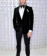 Filename=METGala_Inside_May2023_28429.jpg
Filesize=2576KiB
Dimensions=1867x2867
Date added=May 03, 2023 METGala_Inside_May2023_28429.jpg