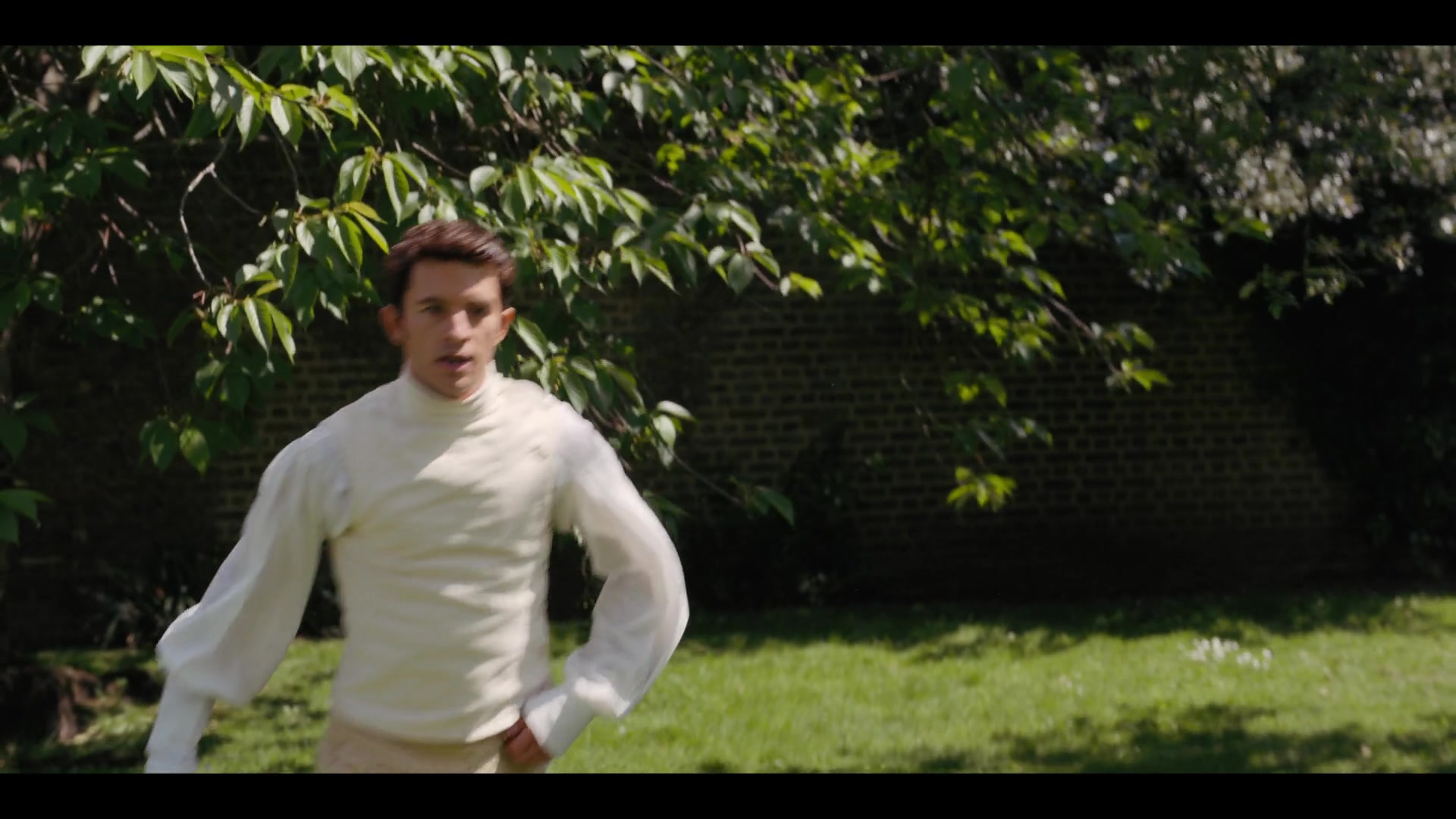 Bridgerton_S02E02_Off_to_the_Races_1080p__3873.jpg Bridgerton_S02E02_Off_to_the_Races_1080p__3873.jpg