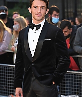 Filename=GQMenOfYearAwards_Outside_September_2021_28329.jpg
Filesize=1939KiB
Dimensions=1973x2867
Date added=Jul 12, 2025 GQMenOfYearAwards_Outside_September_2021_28329.jpg