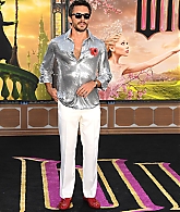Filename=LAPremiere_WickedPartOne_Arrivals_JBO_281129.jpg
Filesize=5759KiB
Dimensions=3506x4666
Date added=Jul 12, 2025 LAPremiere_WickedPartOne_Arrivals_JBO_281129.jpg