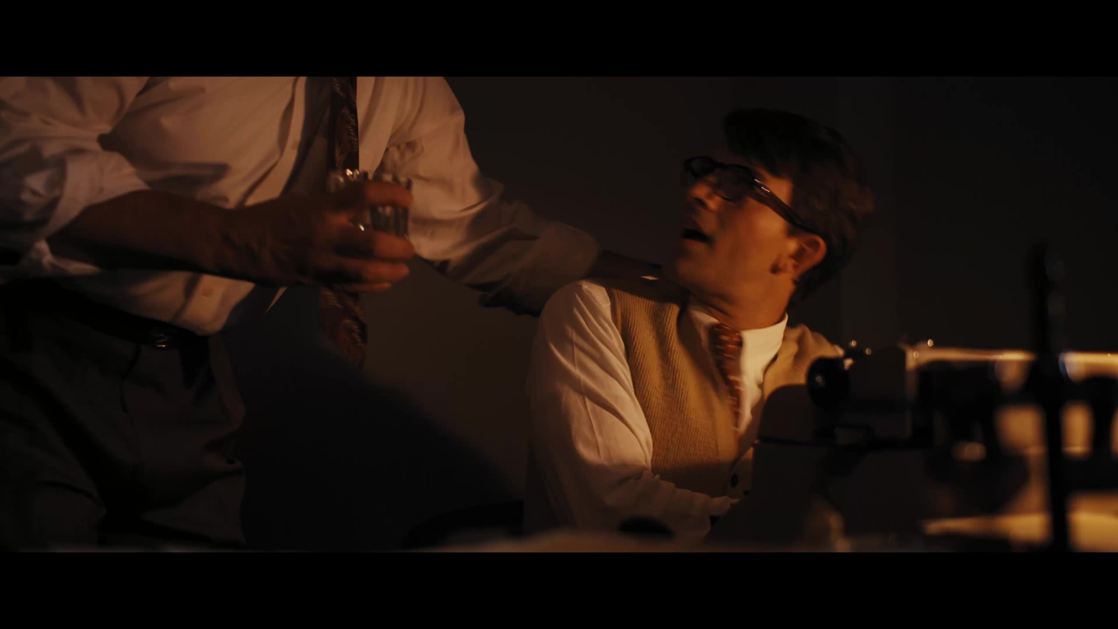 Fellow_Travelers_S01E01_2160p_JBO_2825.jpg Fellow_Travelers_S01E01_2160p_JBO_2825.jpg