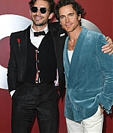 jonathanbaileyonline_gqmenyear23_arrivals_281929.jpg