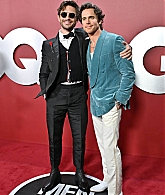 Filename=jonathanbaileyonline_gqmenyear23_arrivals_284229.jpg
Filesize=337KiB
Dimensions=2000x2837
Date added=Jul 10, 2026 jonathanbaileyonline_gqmenyear23_arrivals_284229.jpg