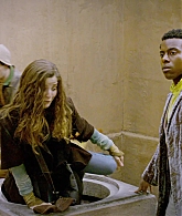 Leonardo_S01E01_Anything_Is_Possible_1080p__3645.jpg