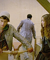 Leonardo_S01E01_Anything_Is_Possible_1080p__3663.jpg