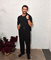 Filename=jonathanbaileyonline_loewefoundationvoltaireaward_28329.jpg
Filesize=320KiB
Dimensions=2000x2501
Date added=Jul 10, 2026 jonathanbaileyonline_loewefoundationvoltaireaward_28329.jpg