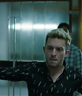 Crashing_S01E01_Episode_1_1080p_1513.jpg